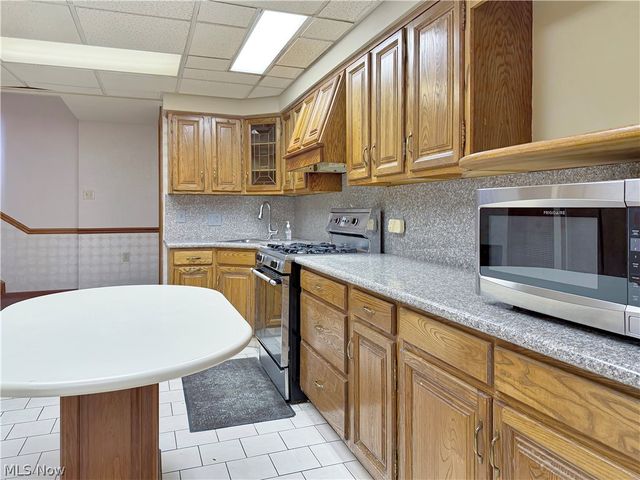 15689 Prospect Road, Strongsville, OH 44149