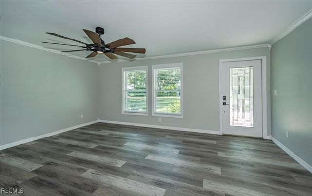 62 W North Shore AVE, North Fort Myers, FL 33903
