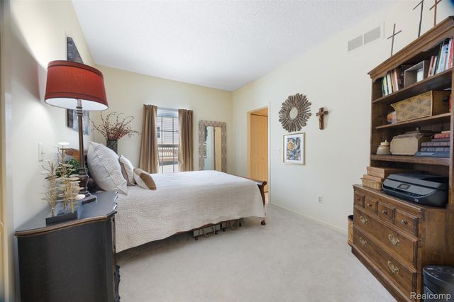 30823 Palmer Drive, Novi, MI 48377