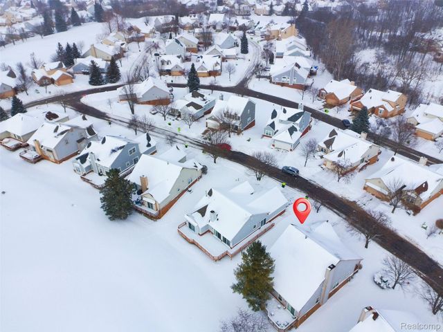 30823 Palmer Drive, Novi, MI 48377