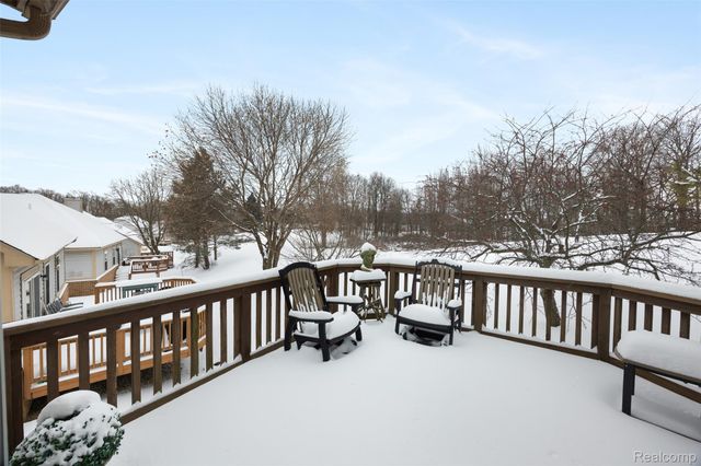 30823 Palmer Drive, Novi, MI 48377