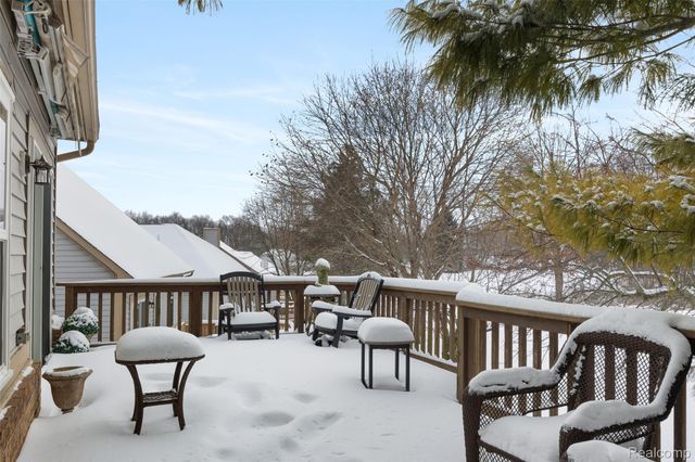 30823 Palmer Drive, Novi, MI 48377