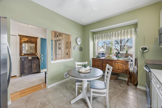 30823 Palmer Drive, Novi, MI 48377