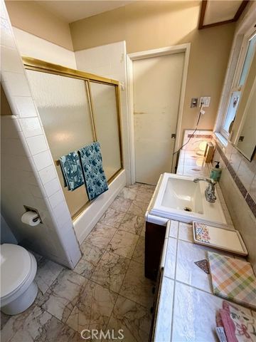 1042 W 15th, San Pedro (los Angeles), CA 90731