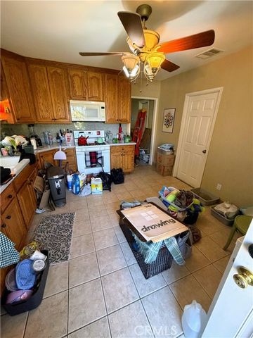 1042 W 15th, San Pedro (los Angeles), CA 90731