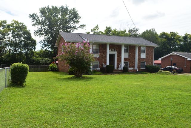 3133 Oak Ridge Dr, Nashville, TN 37207