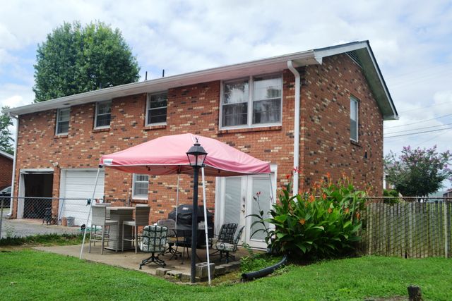 3133 Oak Ridge Dr, Nashville, TN 37207