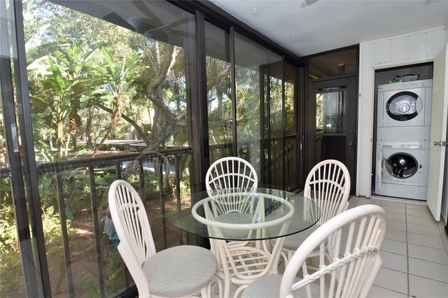 1712 GLENHOUSE DRIVE GL417, Sarasota, FL 34231