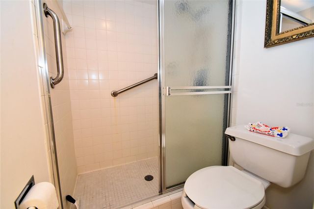 1712 GLENHOUSE DRIVE GL417, Sarasota, FL 34231