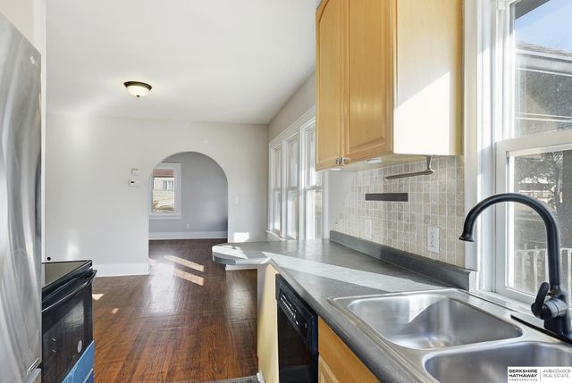 3220 N 69 Street, Omaha, NE 68104