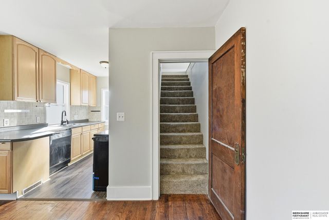 3220 N 69 Street, Omaha, NE 68104