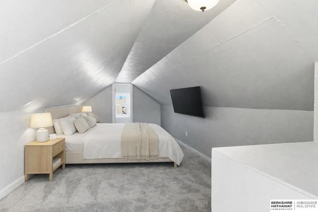 3220 N 69 Street, Omaha, NE 68104