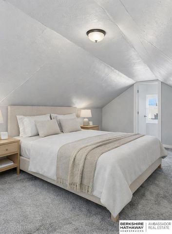 3220 N 69 Street, Omaha, NE 68104