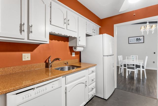 12 Royal Lake 8, Braintree, MA 02184