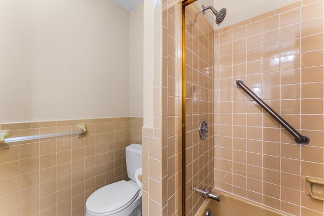 12 Royal Lake 8, Braintree, MA 02184