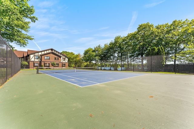 12 Royal Lake 8, Braintree, MA 02184