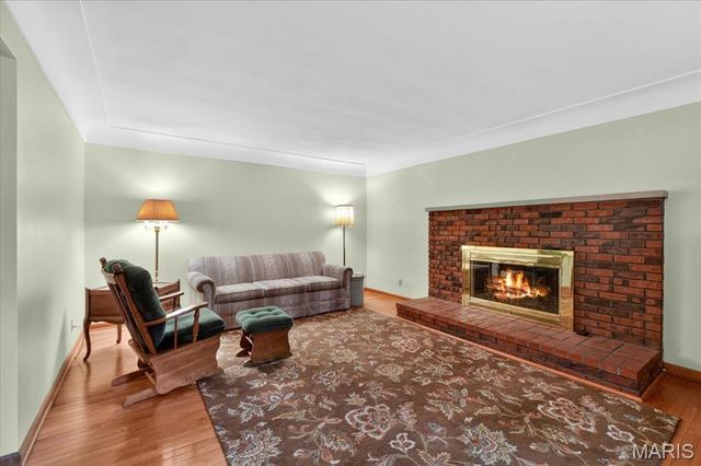 522 Chartier Drive, St Louis, MO 63135