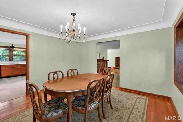 522 Chartier Drive, St Louis, MO 63135