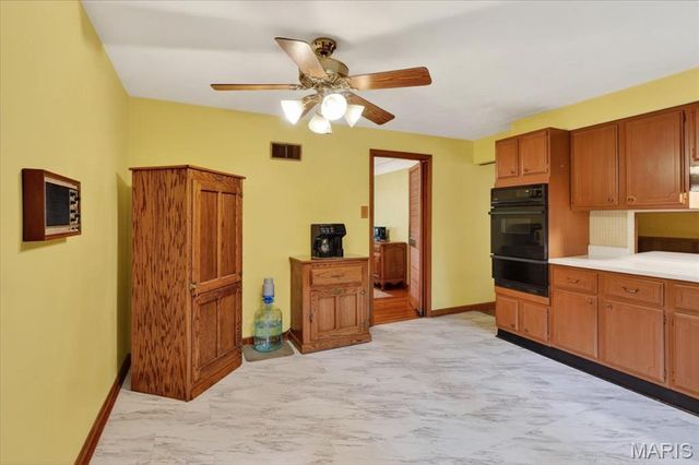 522 Chartier Drive, St Louis, MO 63135
