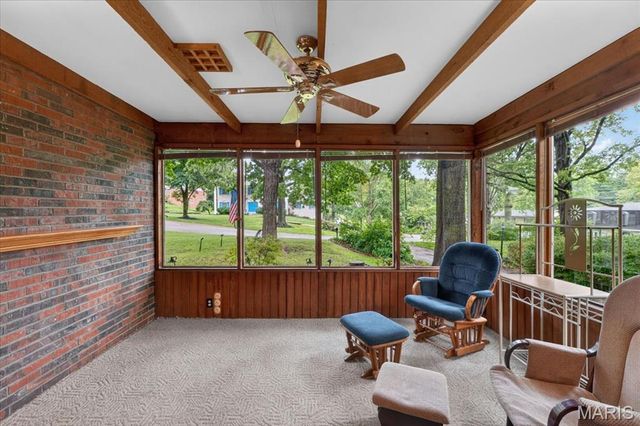 522 Chartier Drive, St Louis, MO 63135