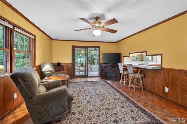 522 Chartier Drive, St Louis, MO 63135