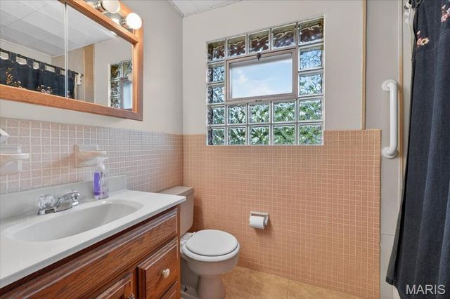 522 Chartier Drive, St Louis, MO 63135