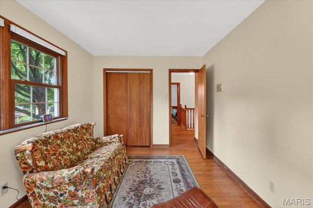 522 Chartier Drive, St Louis, MO 63135