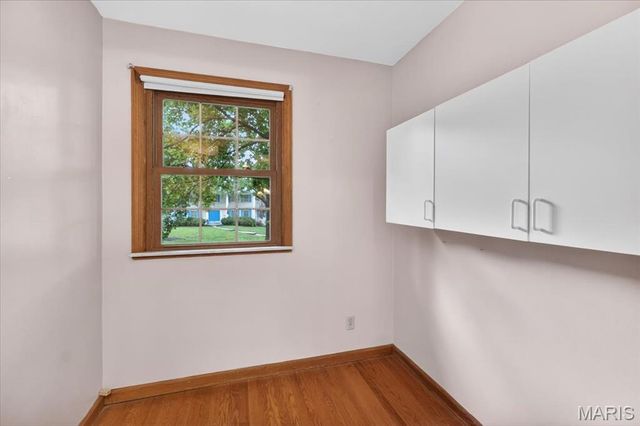 522 Chartier Drive, St Louis, MO 63135