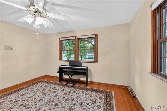 522 Chartier Drive, St Louis, MO 63135