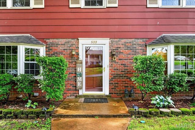 522 Chartier Drive, St Louis, MO 63135