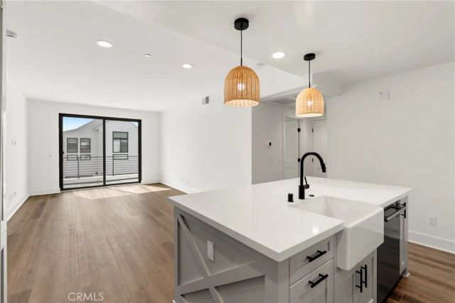 1101 Catania Court 202, Encinitas, CA 92024