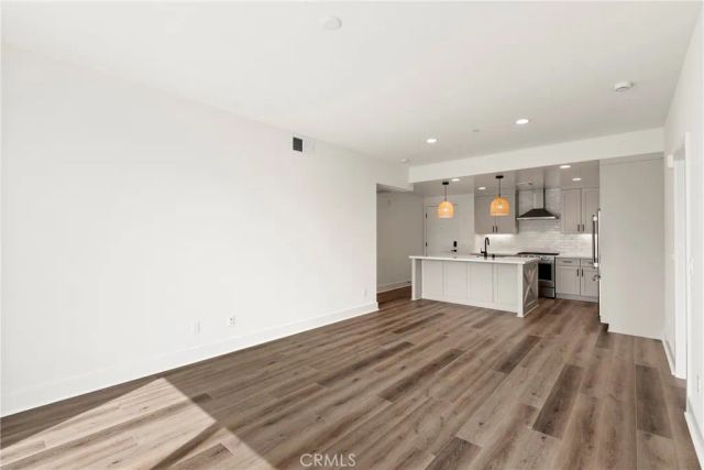 1101 Catania Court 202, Encinitas, CA 92024
