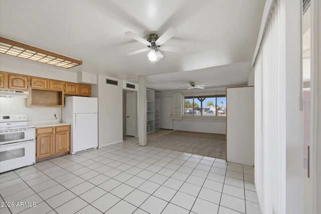 9329 N 44TH Avenue, Glendale, AZ 85302