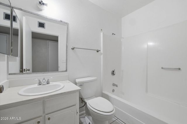 9329 N 44TH Avenue, Glendale, AZ 85302