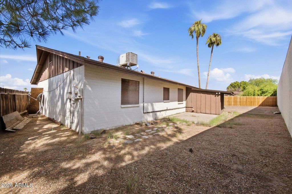 9329 N 44TH Avenue, Glendale, AZ 85302 — photo 4