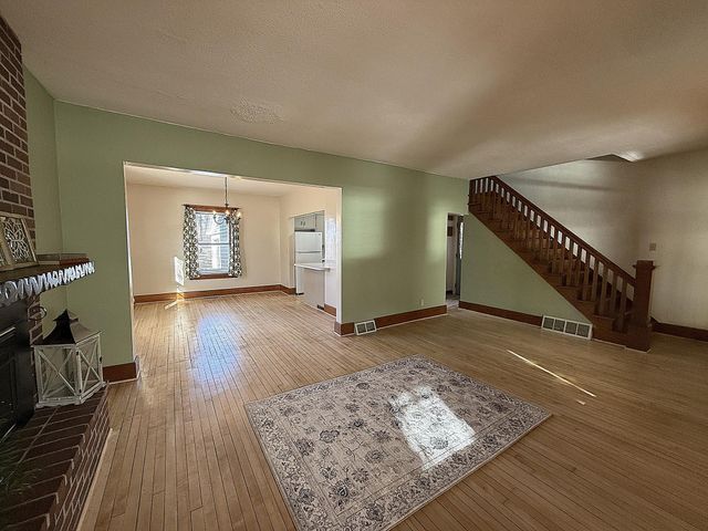 135 E Snelling Avenue, Appleton, MN 56208