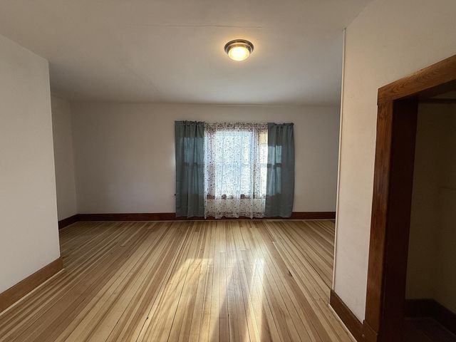 135 E Snelling Avenue, Appleton, MN 56208