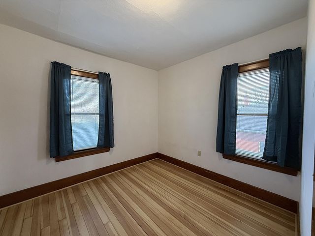 135 E Snelling Avenue, Appleton, MN 56208