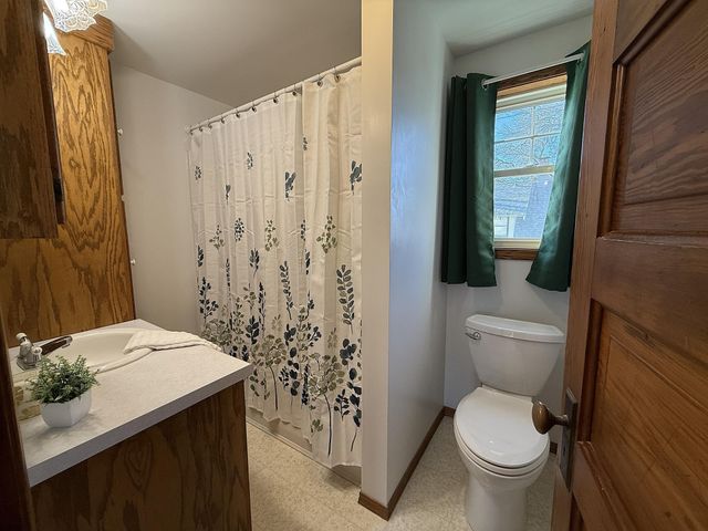 135 E Snelling Avenue, Appleton, MN 56208