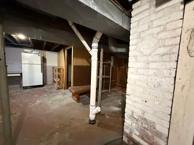 135 E Snelling Avenue, Appleton, MN 56208