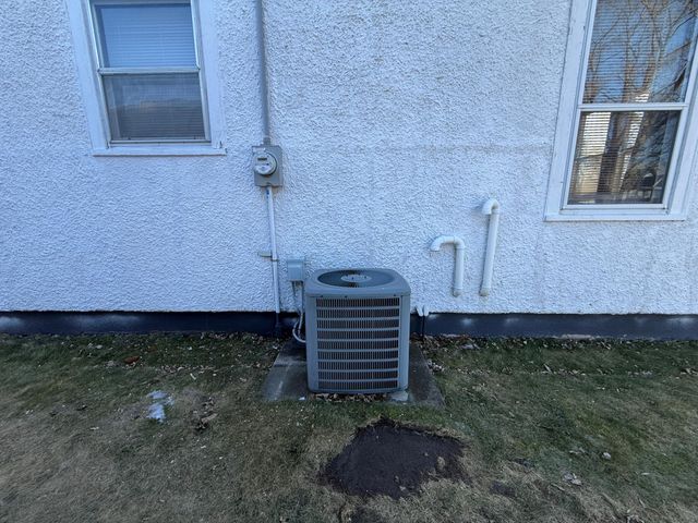 135 E Snelling Avenue, Appleton, MN 56208