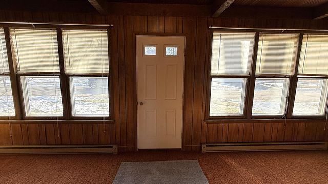 135 E Snelling Avenue, Appleton, MN 56208