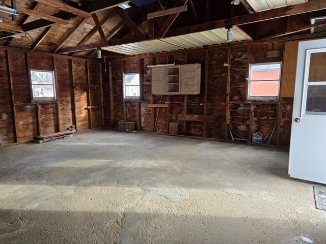 135 E Snelling Avenue, Appleton, MN 56208