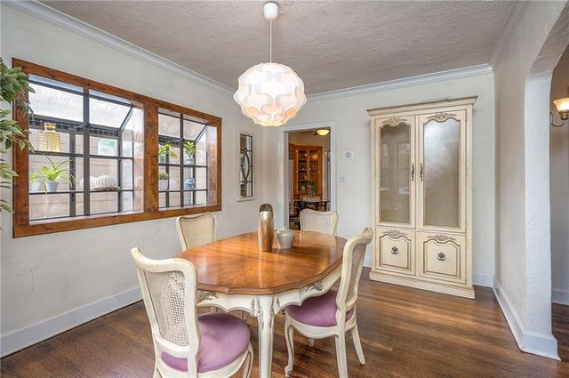 801 Valentine Road, Kansas City, MO 64111