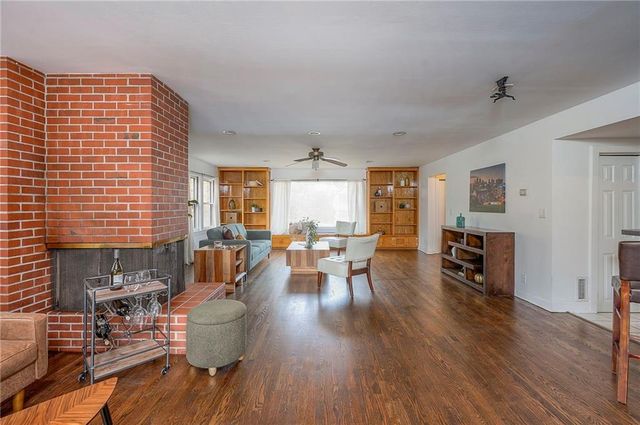 801 Valentine Road, Kansas City, MO 64111