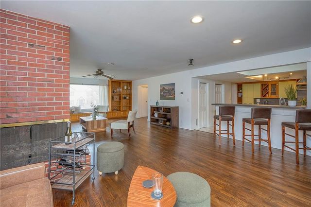 801 Valentine Road, Kansas City, MO 64111