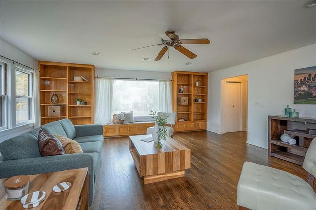 801 Valentine Road, Kansas City, MO 64111