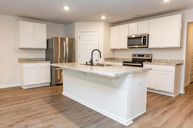 206 Laurel Hl Street, Crestview, FL 32539