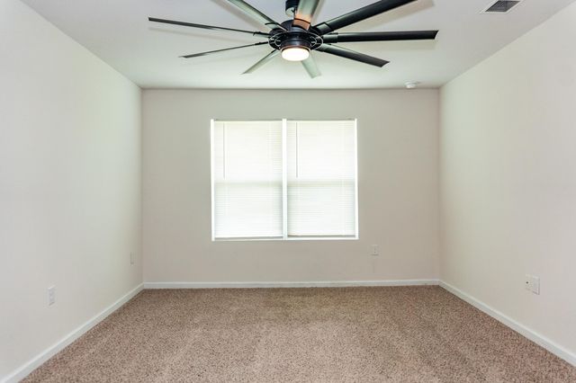 206 Laurel Hl Street, Crestview, FL 32539