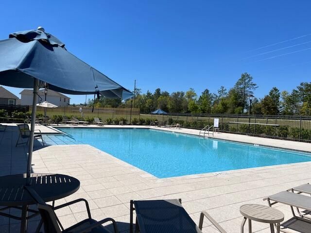 206 Laurel Hl Street, Crestview, FL 32539